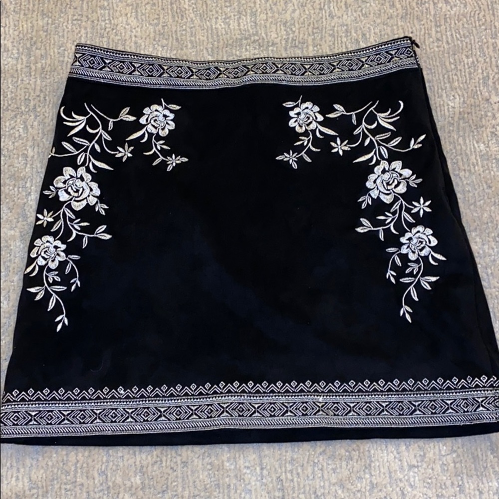 forever 21 black suede skirt